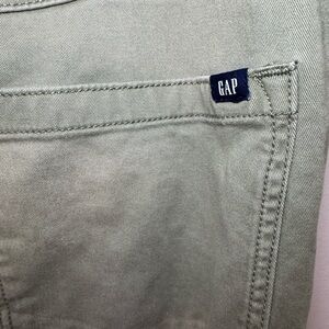 GAP Men’s Relaxed Fit Sage Green Jeans- Size 34X32